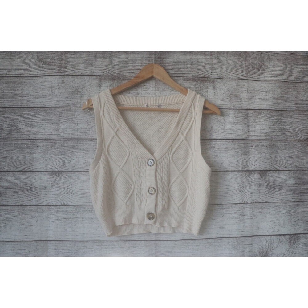 Sincerely Jules Small Beige Cropped Cable Knit Sweater Vest